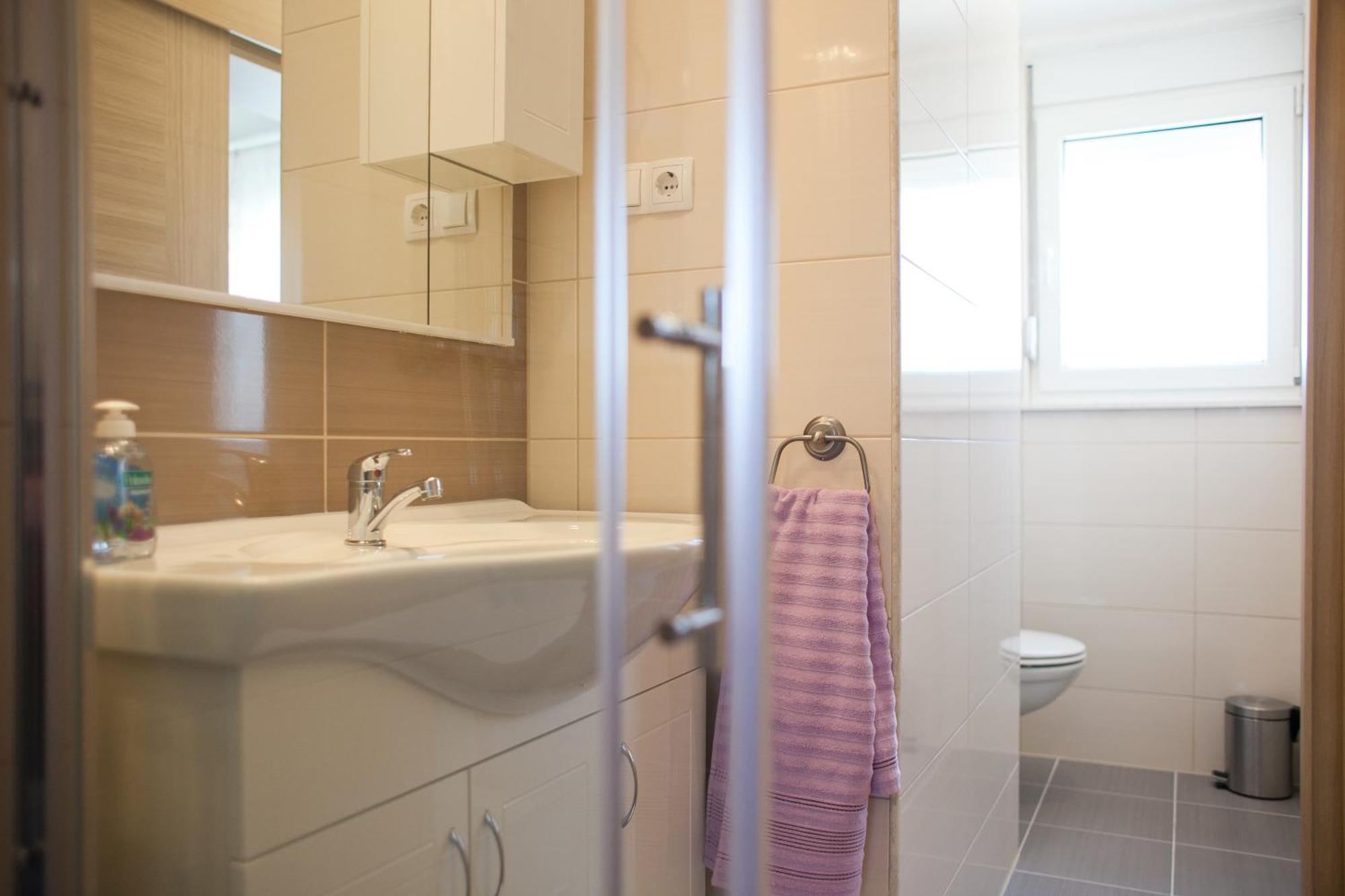 Apartments Medvid Trogir Ruang foto