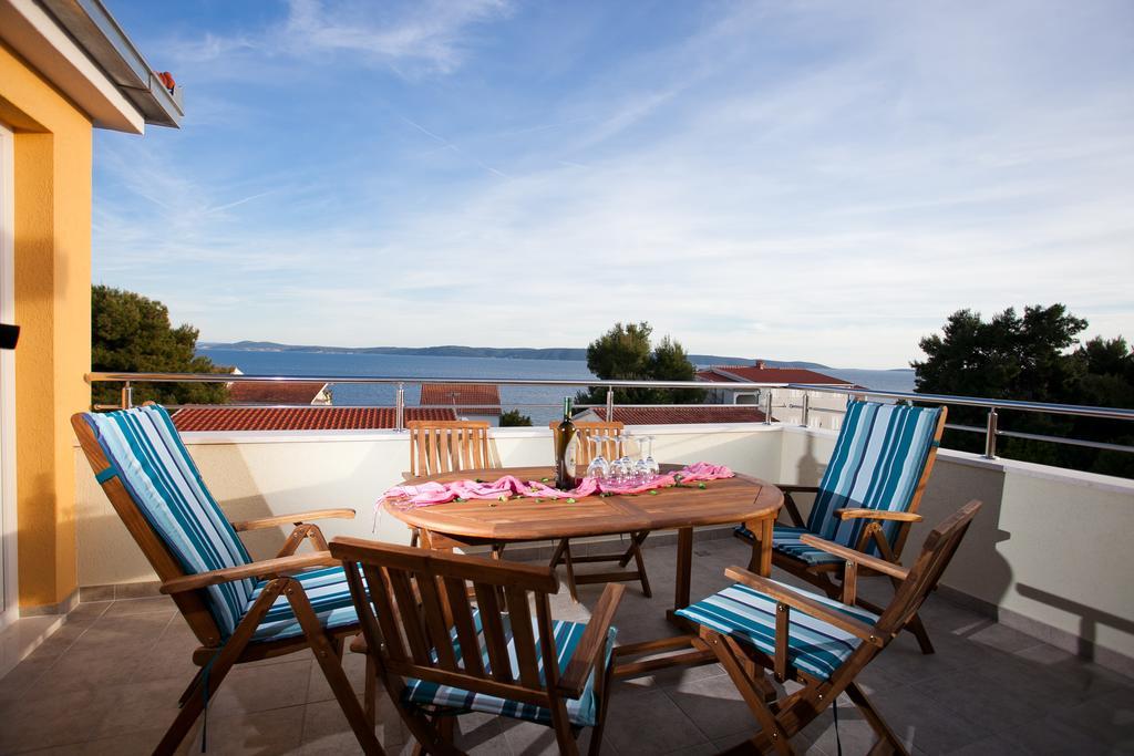 Apartments Medvid Trogir Ruang foto