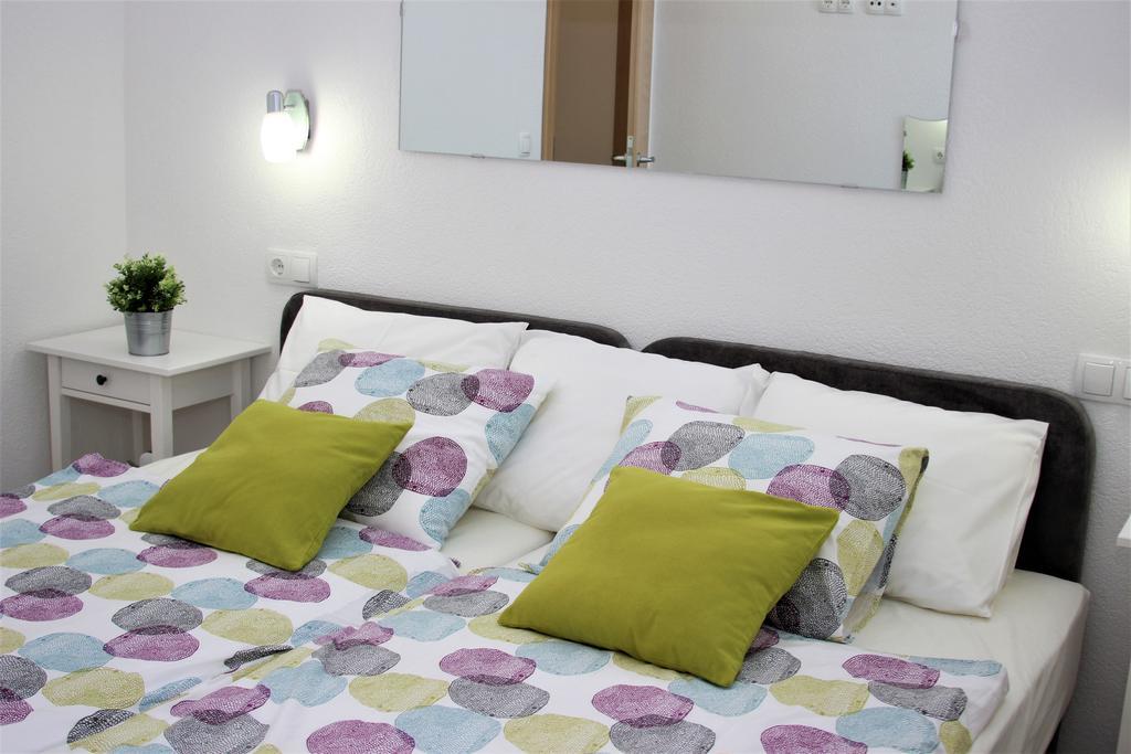 Apartments Medvid Trogir Bagian luar foto