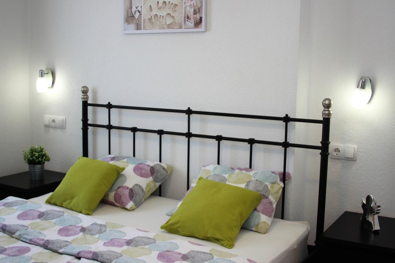 Apartments Medvid Trogir Bagian luar foto
